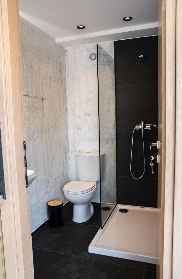 Kastren Rooms Ханя Екстериор снимка